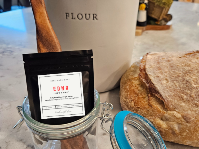 Edna Dehydrated Sourdough Starter – 10g packet with easy rehydration instructions for quick sourdough baking in 4 days.